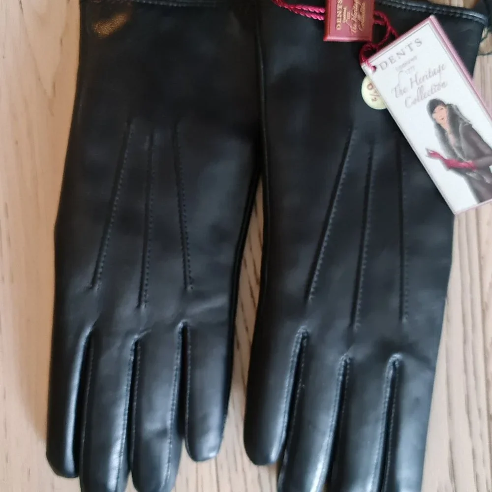 Fancy gloves - Picture 1 of 4